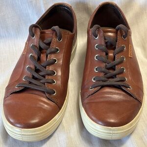 Ecco Brown Leather Sneakers with Sleek Design Size 10-10.5
